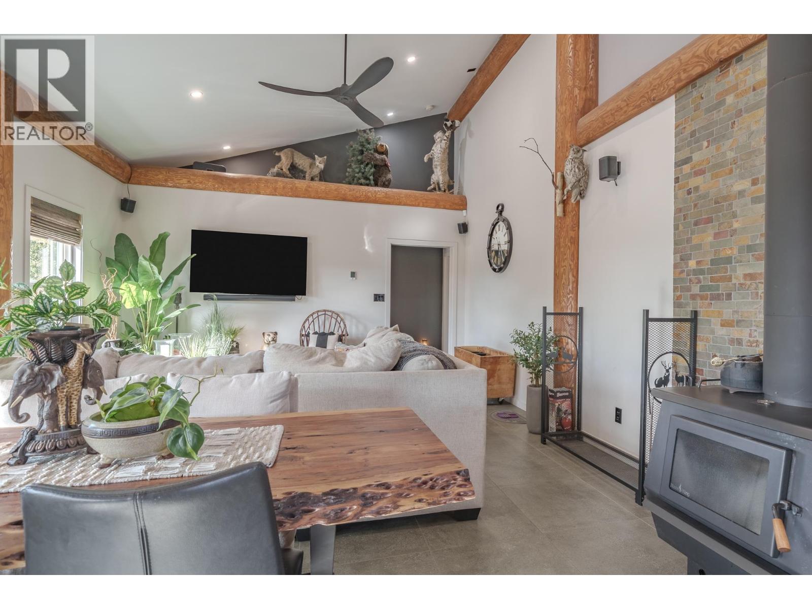 6105 LITTLE FORT 24 HIGHWAY