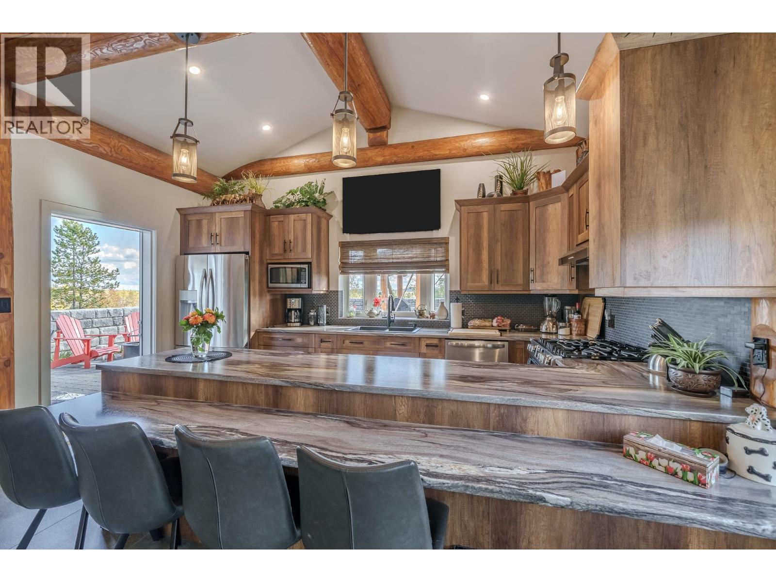 6105 LITTLE FORT 24 HIGHWAY
