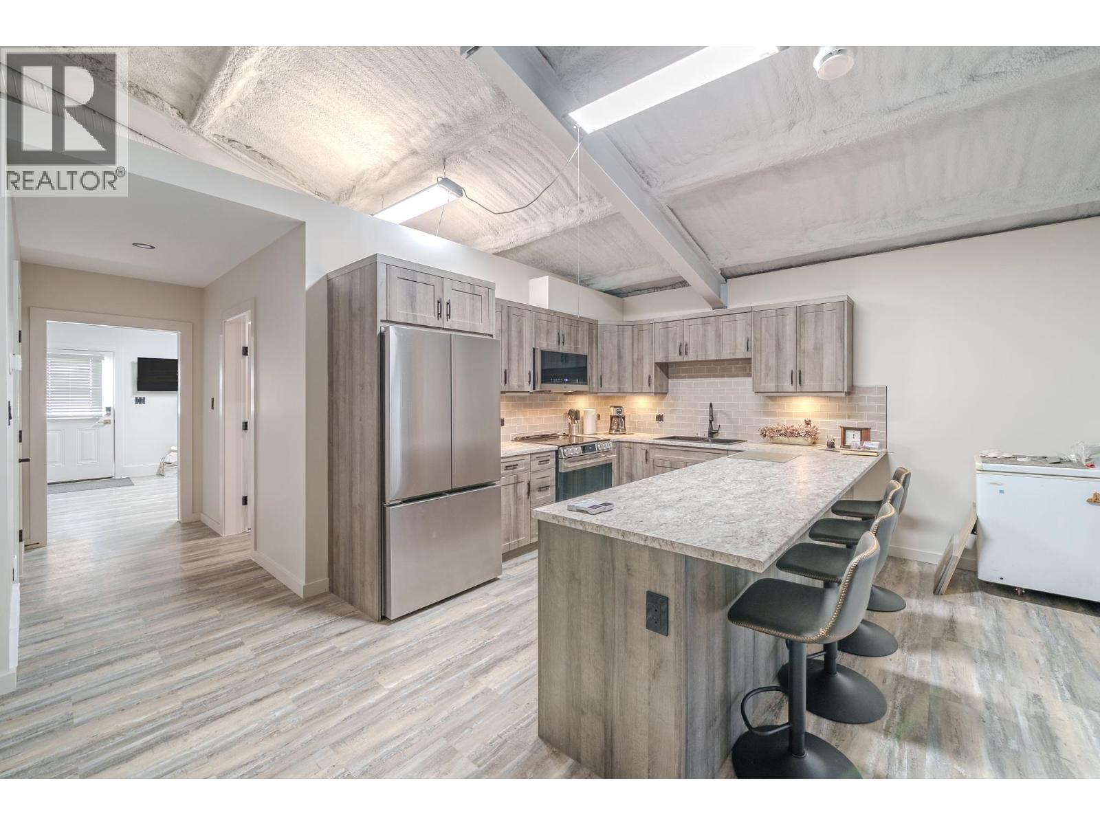 6105 LITTLE FORT 24 HIGHWAY