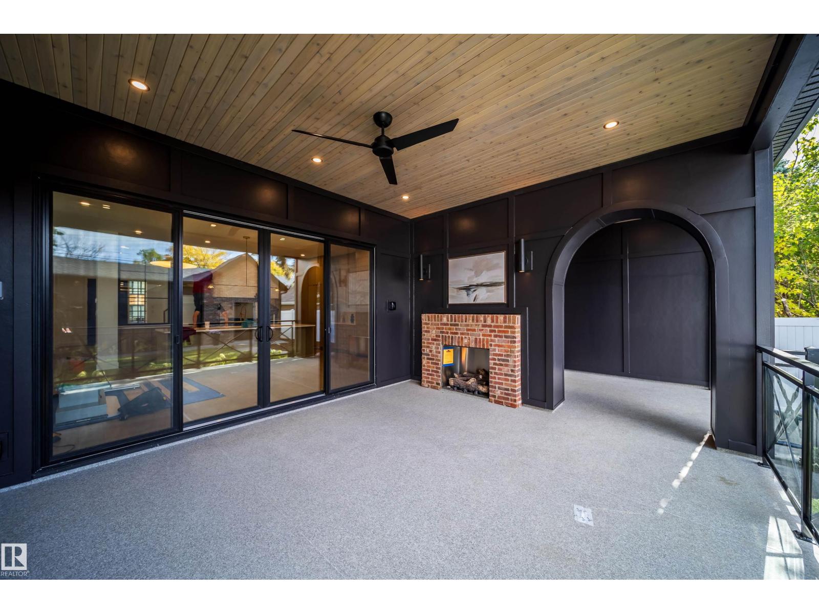 10414 134 ST NW