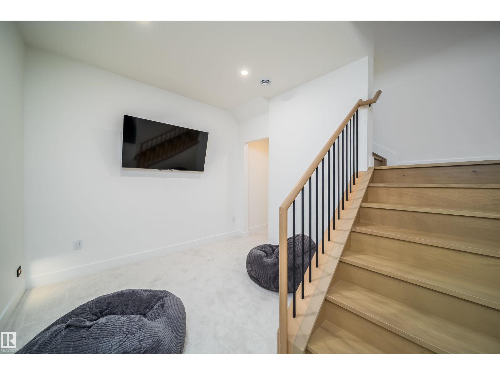 10414 134 ST NW