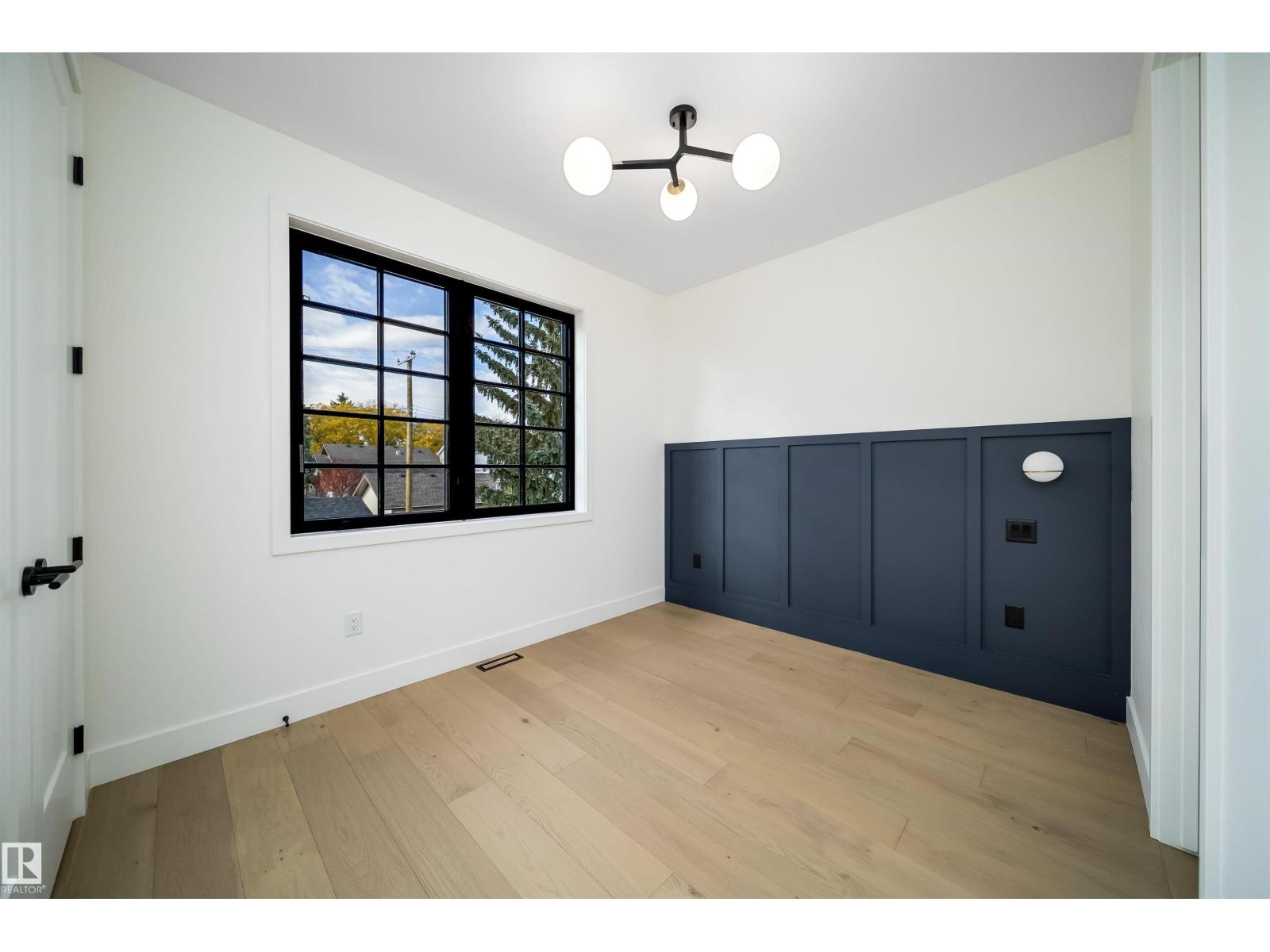 10414 134 ST NW