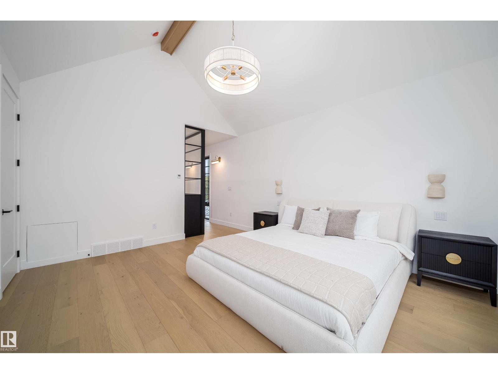 10414 134 ST NW