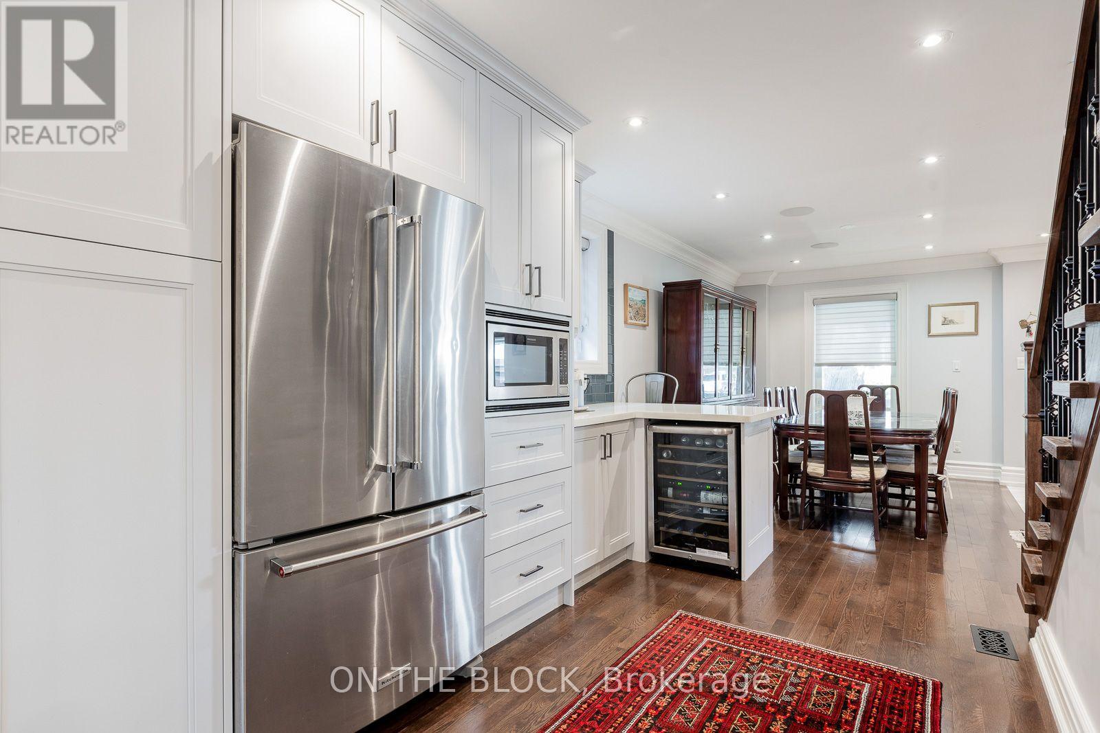 21 Craigmore Crescent, Toronto, Ontario  M2N 2Y2 - Photo 10 - C13874260