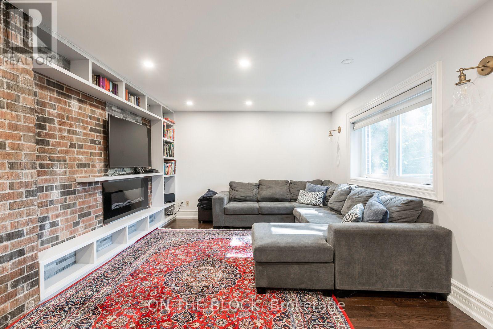 21 Craigmore Crescent, Toronto, Ontario  M2N 2Y2 - Photo 15 - C13874260