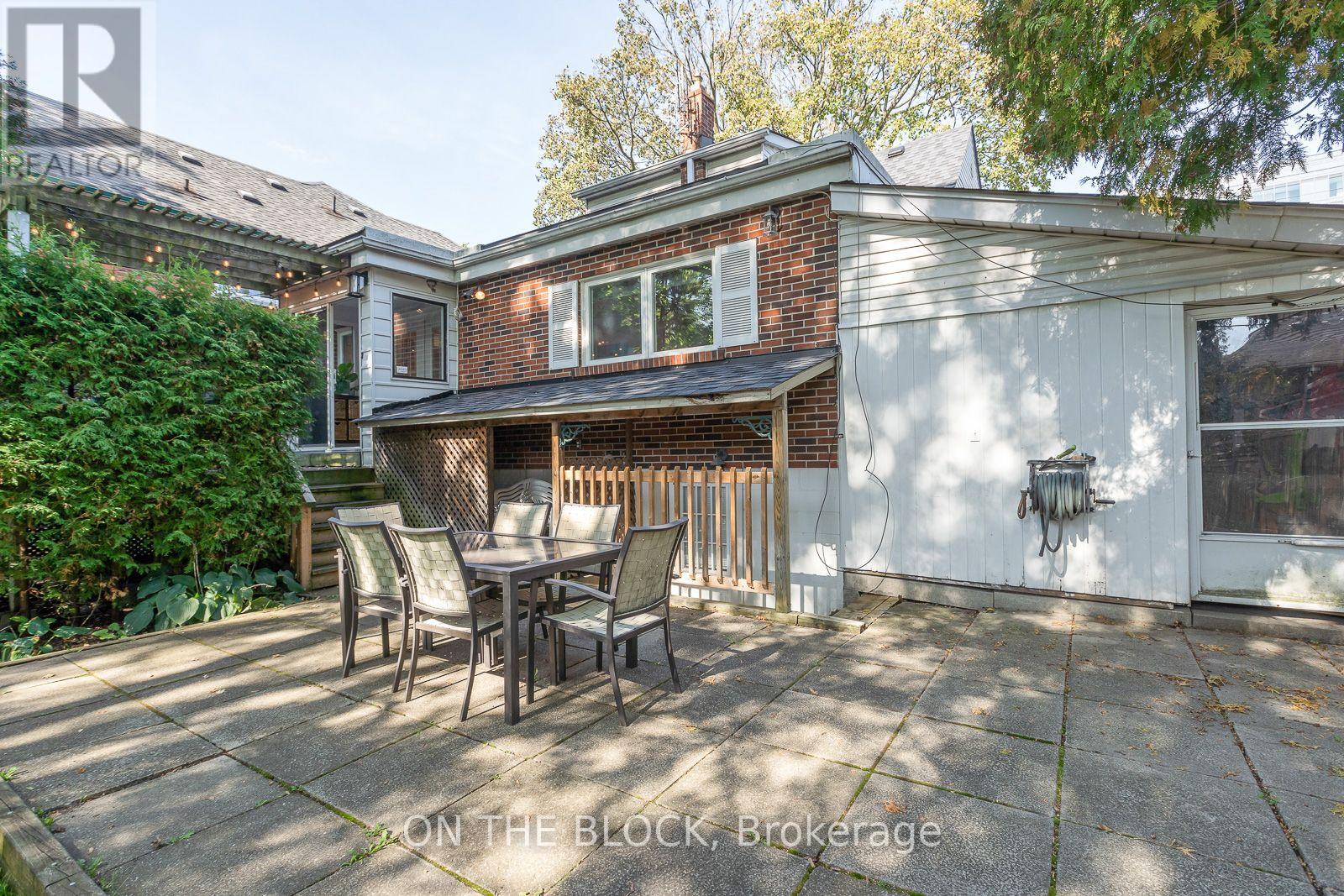 21 Craigmore Crescent, Toronto, Ontario  M2N 2Y2 - Photo 23 - C13874260