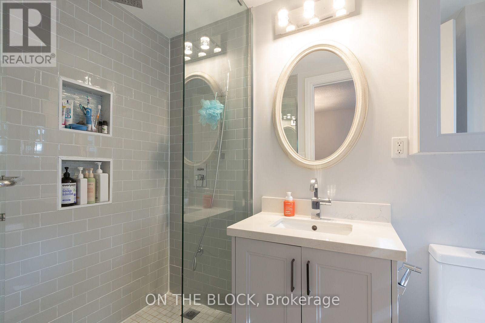 21 Craigmore Crescent, Toronto, Ontario  M2N 2Y2 - Photo 24 - C13874260