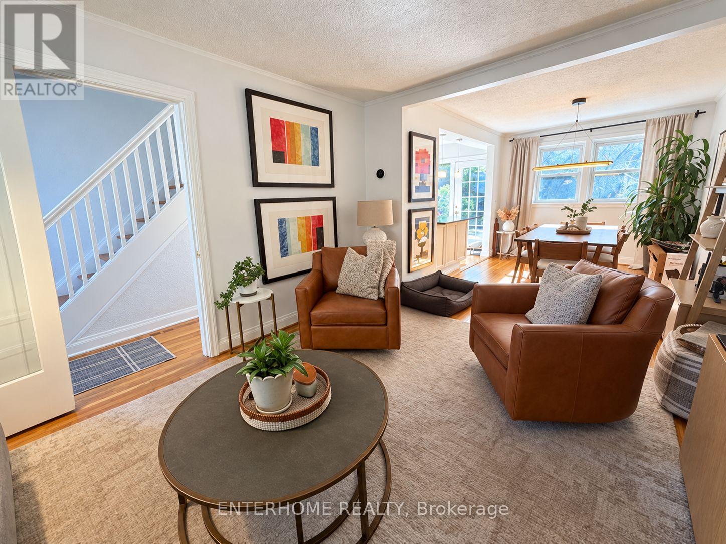 119 Glenvale Boulevard, Toronto, Ontario M4G 2W1 - Photo 3 - C13874296