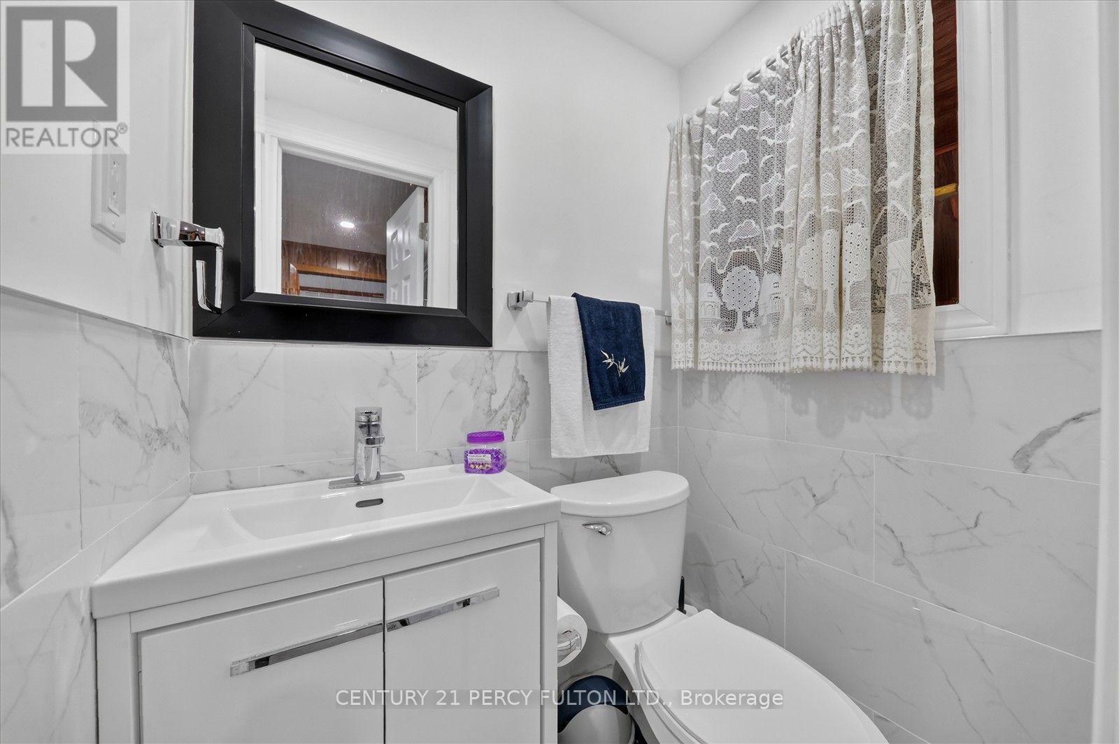 135 Cedar Crest Beach Road, Clarington (Bowmanville), Ontario  L1C 3K3 - Photo 16 - E13874294