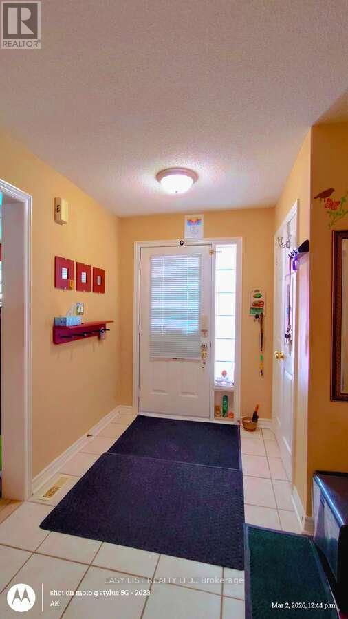 35 Raquel Street, Barrie (Painswick South), Ontario  L4N 9S4 - Photo 3 - S13874284