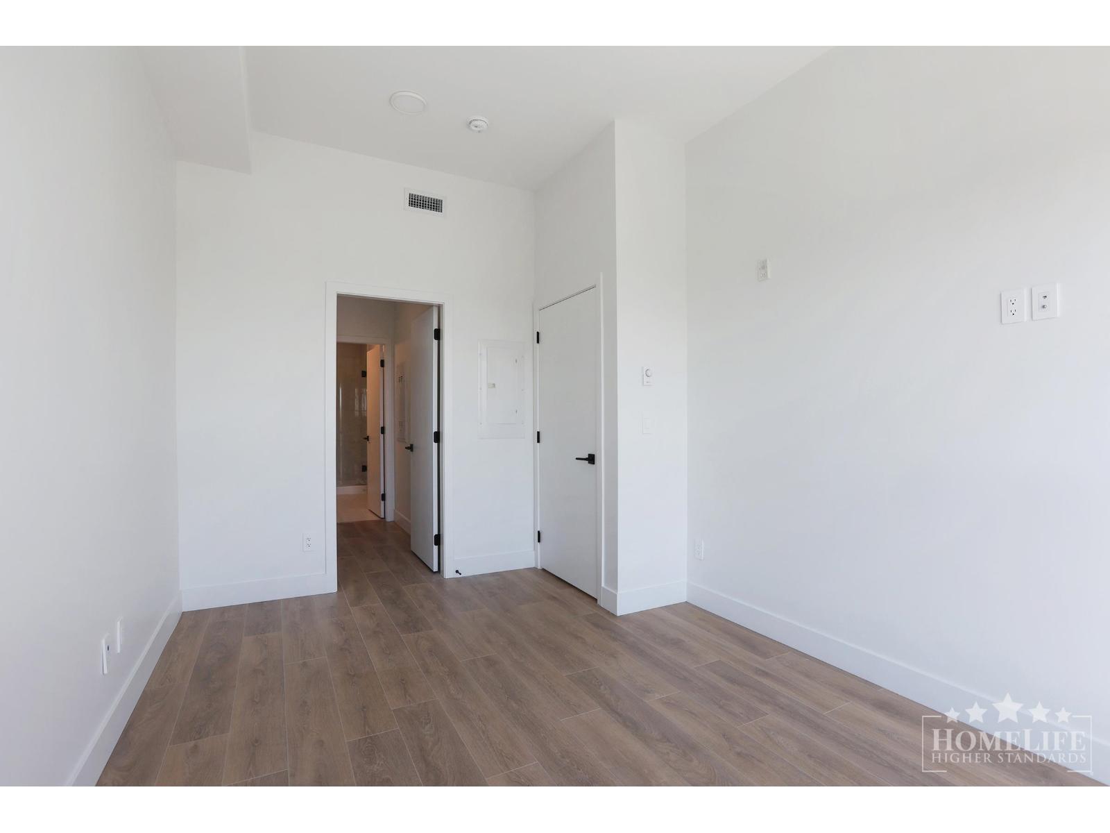 403 8496 120 STREET
