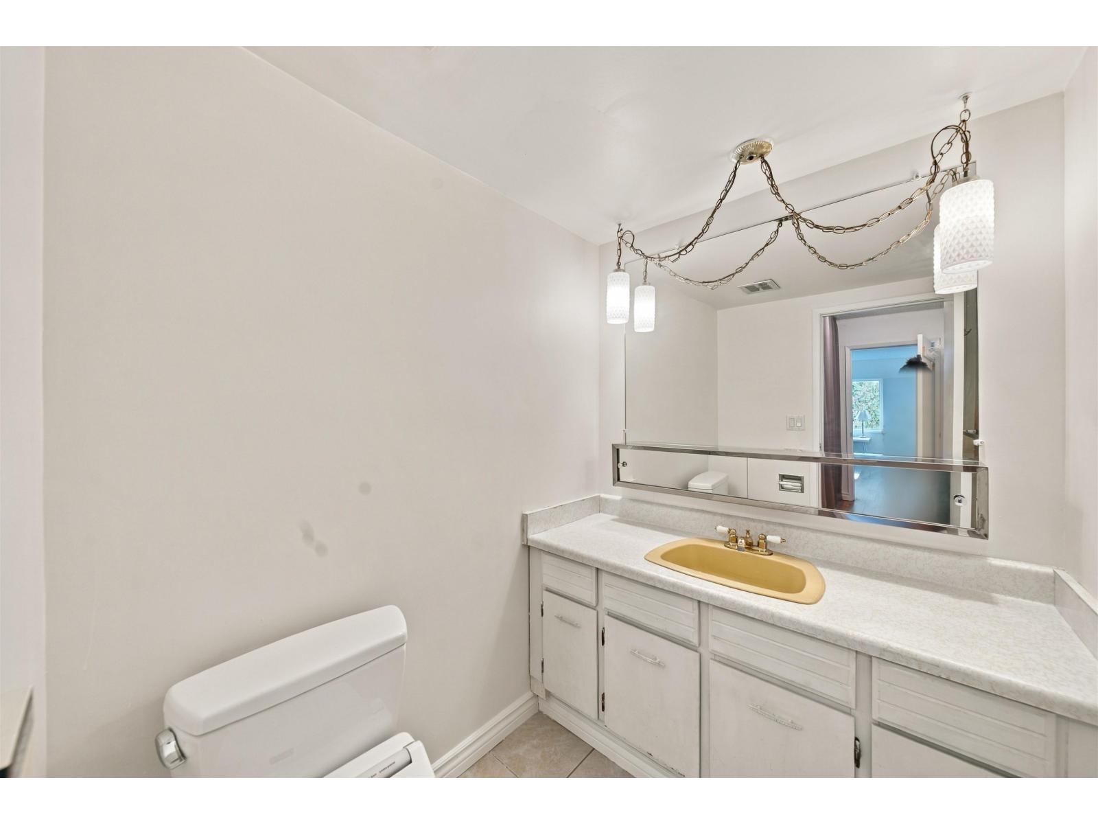 203 13530 Hilton Road, Surrey, British Columbia  V3R 5J4 - Photo 17 - R3173591