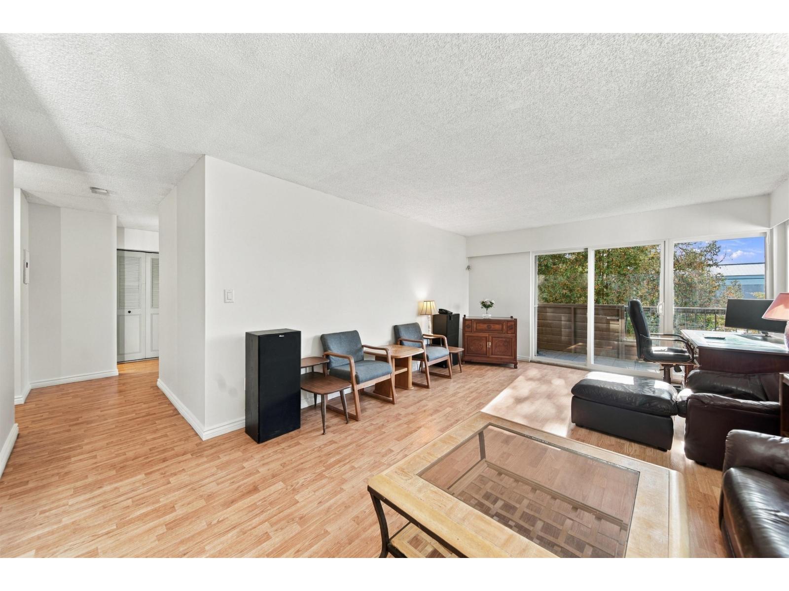 203 13530 Hilton Road, Surrey, British Columbia  V3R 5J4 - Photo 6 - R3173591