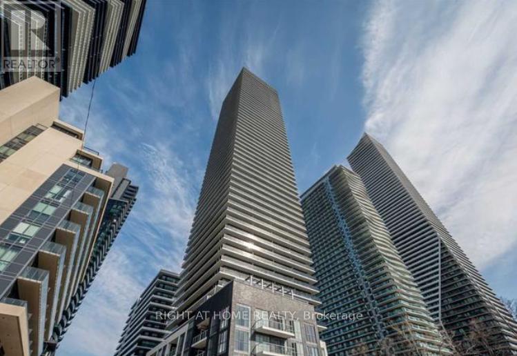 413 - 70 ANNIE CRAIG DRIVE W