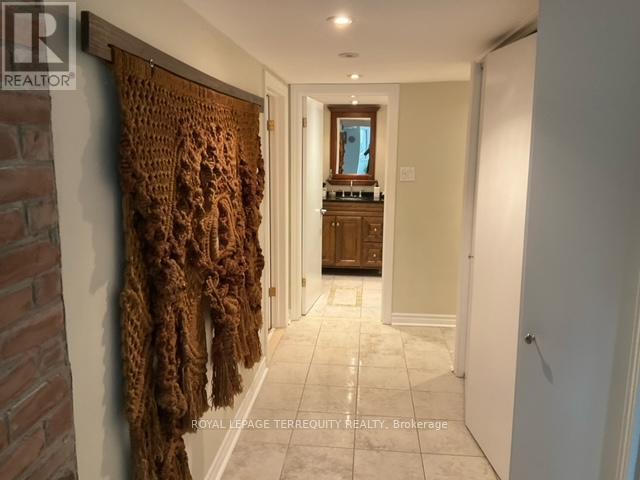 14 Humbercrest Boulevard, Toronto, Ontario  M6S 4K7 - Photo 15 - W13874304