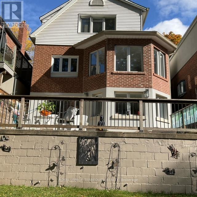 14 Humbercrest Boulevard, Toronto, Ontario  M6S 4K7 - Photo 31 - W13874304