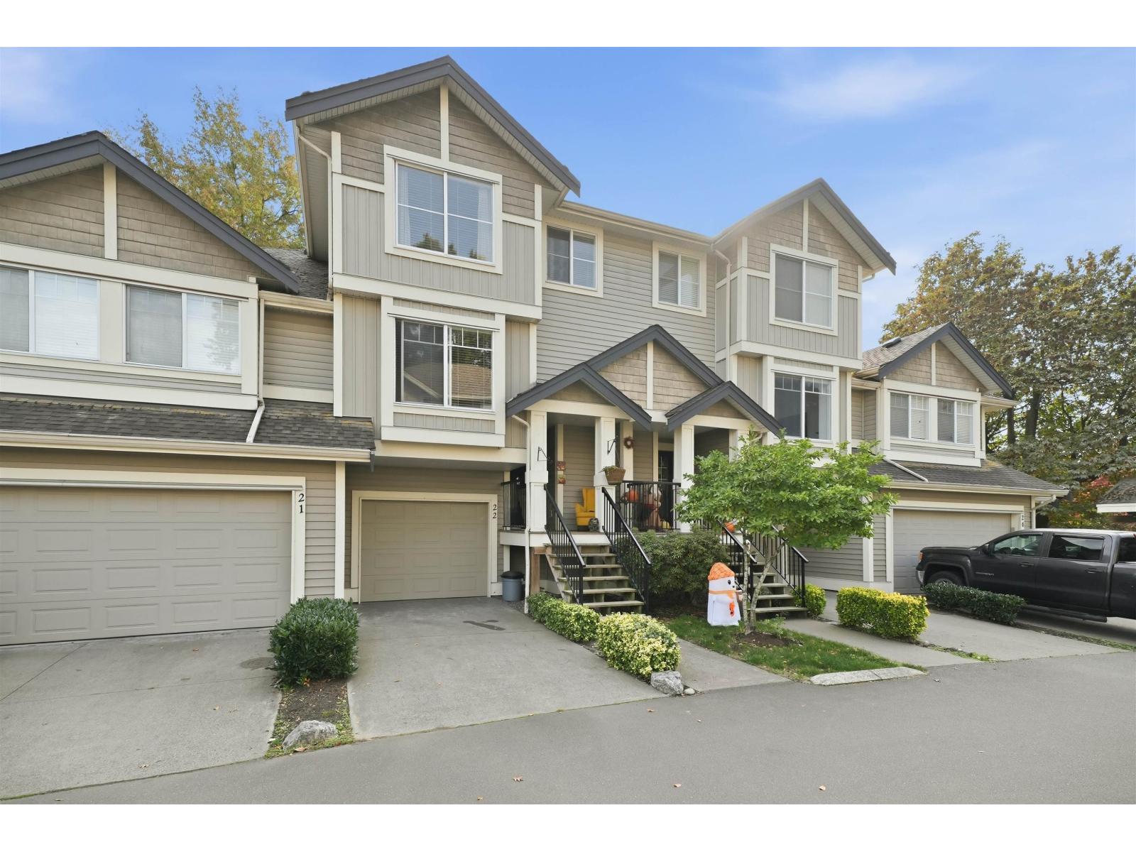 22 45550 SHAWNIGAN CRESCENT|Garrison Crossing