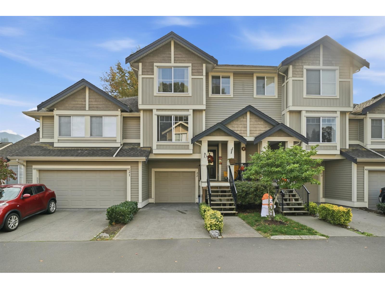 22 45550 SHAWNIGAN CRESCENT|Garrison Crossing
