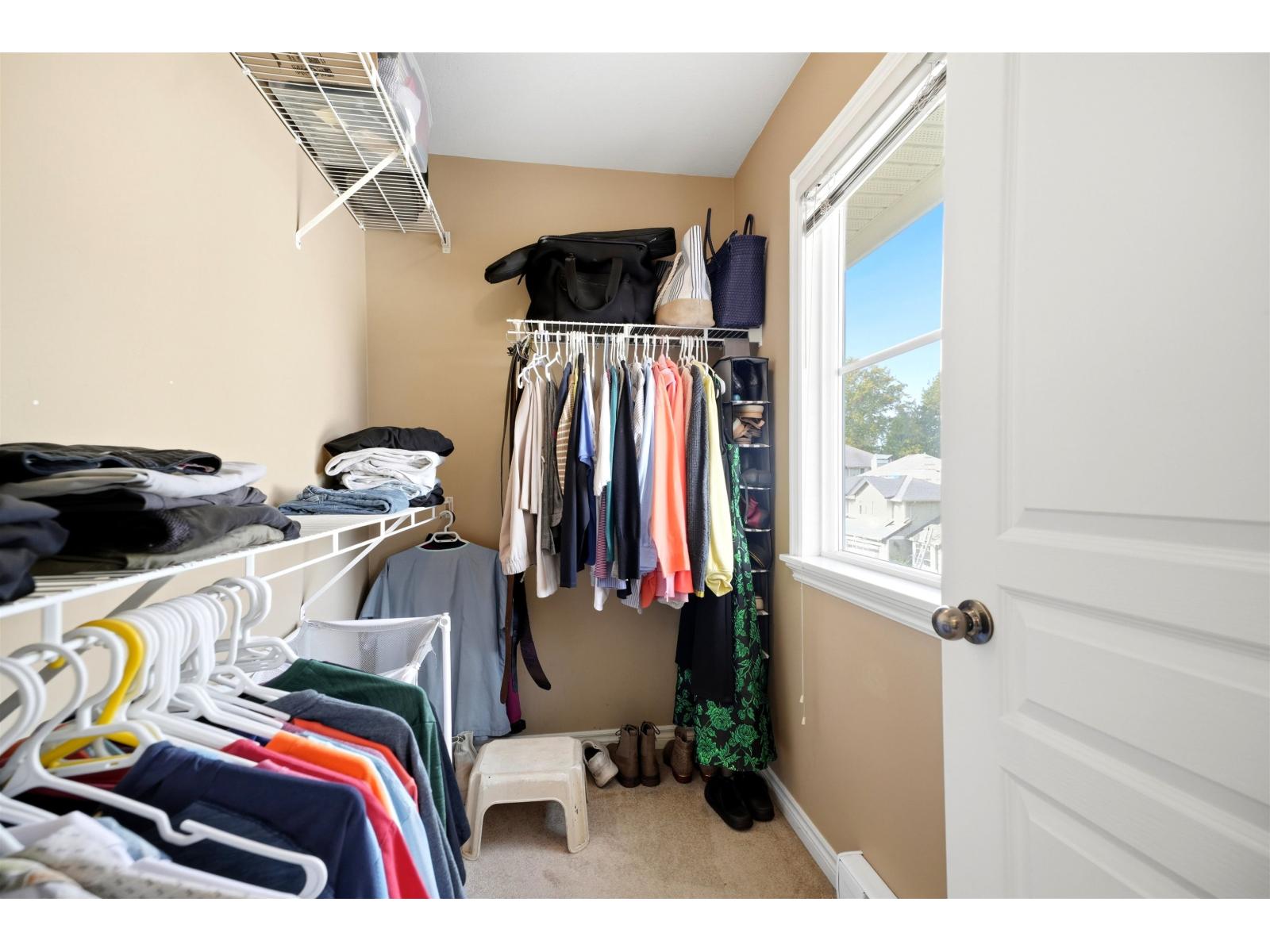 22 45550 SHAWNIGAN CRESCENT|Garrison Crossing