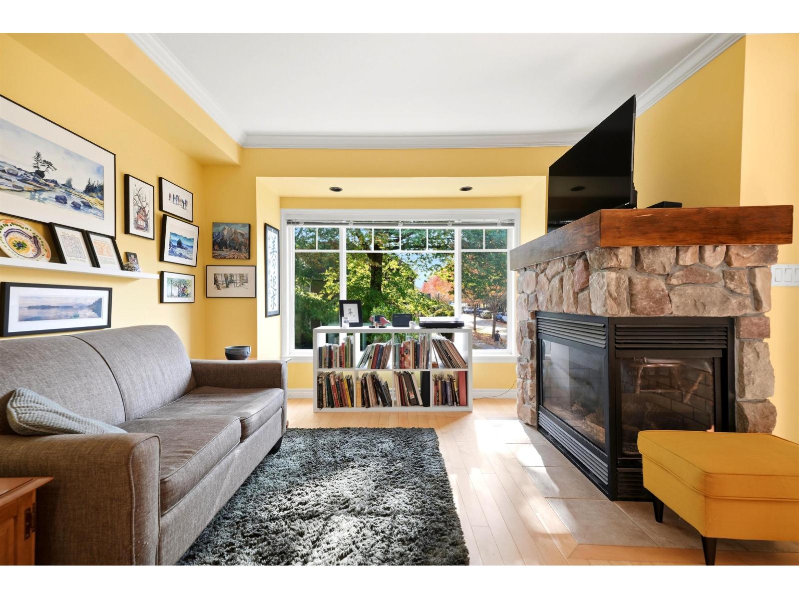 22 45550 SHAWNIGAN CRESCENT|Garrison Crossing