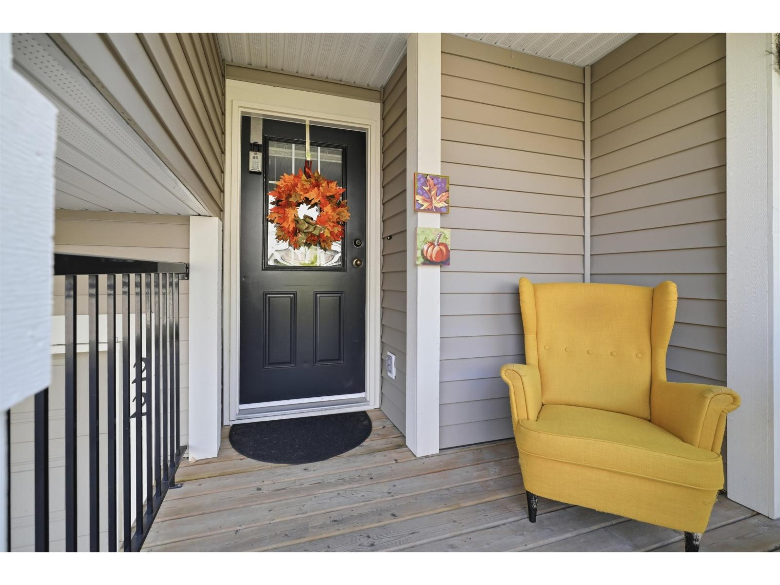 22 45550 SHAWNIGAN CRESCENT|Garrison Crossing