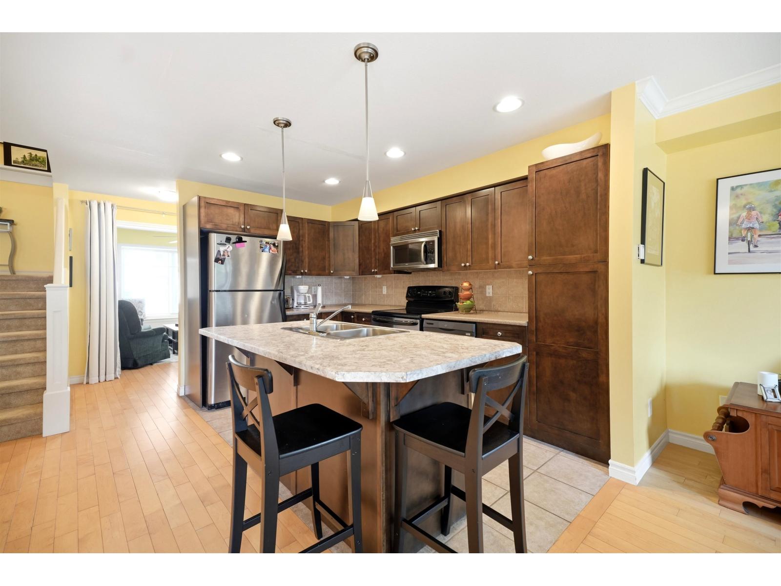 22 45550 SHAWNIGAN CRESCENT|Garrison Crossing