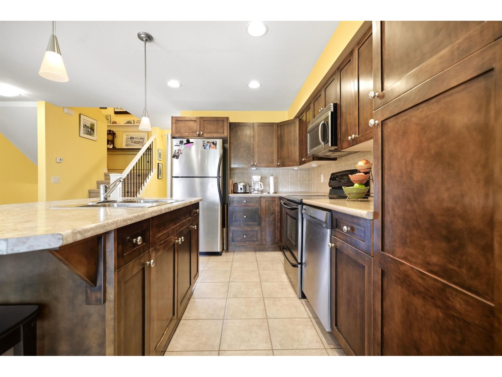 22 45550 SHAWNIGAN CRESCENT|Garrison Crossing