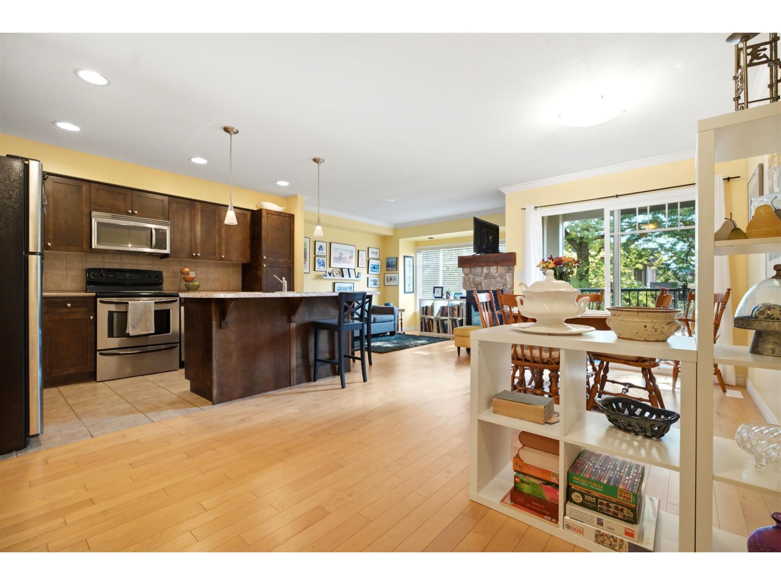 22 45550 SHAWNIGAN CRESCENT|Garrison Crossing