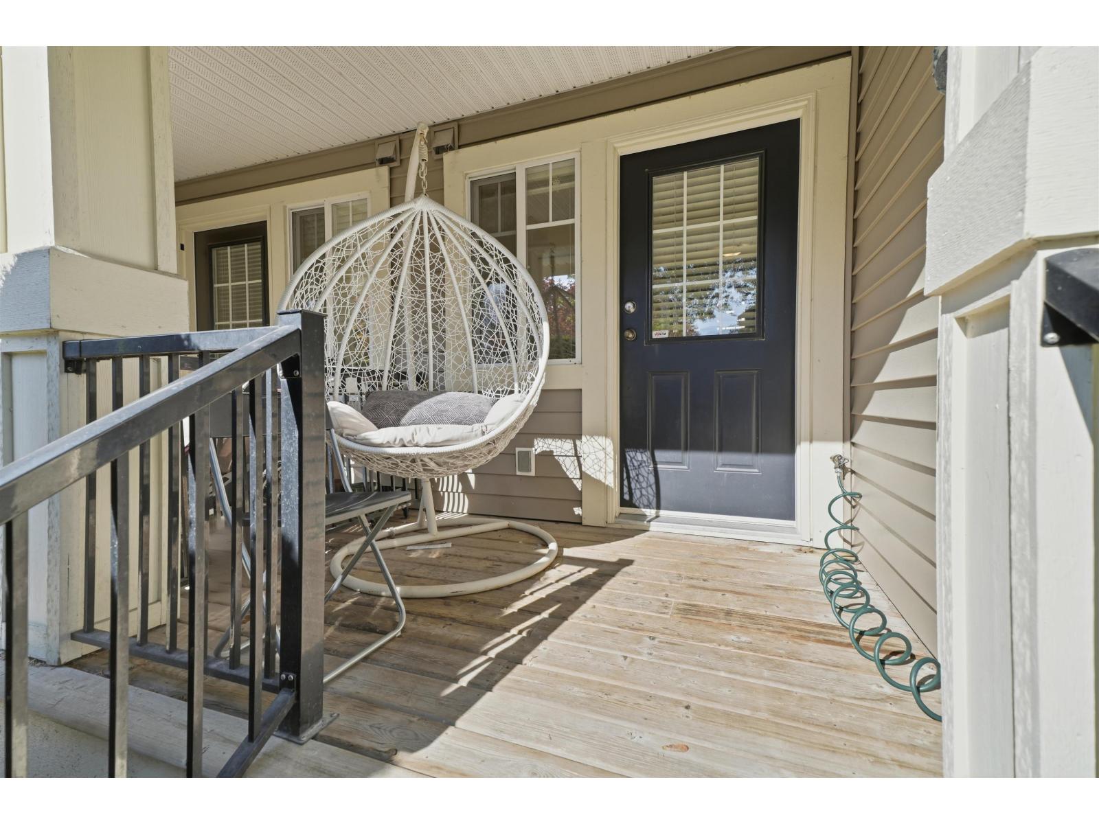22 45550 SHAWNIGAN CRESCENT|Garrison Crossing