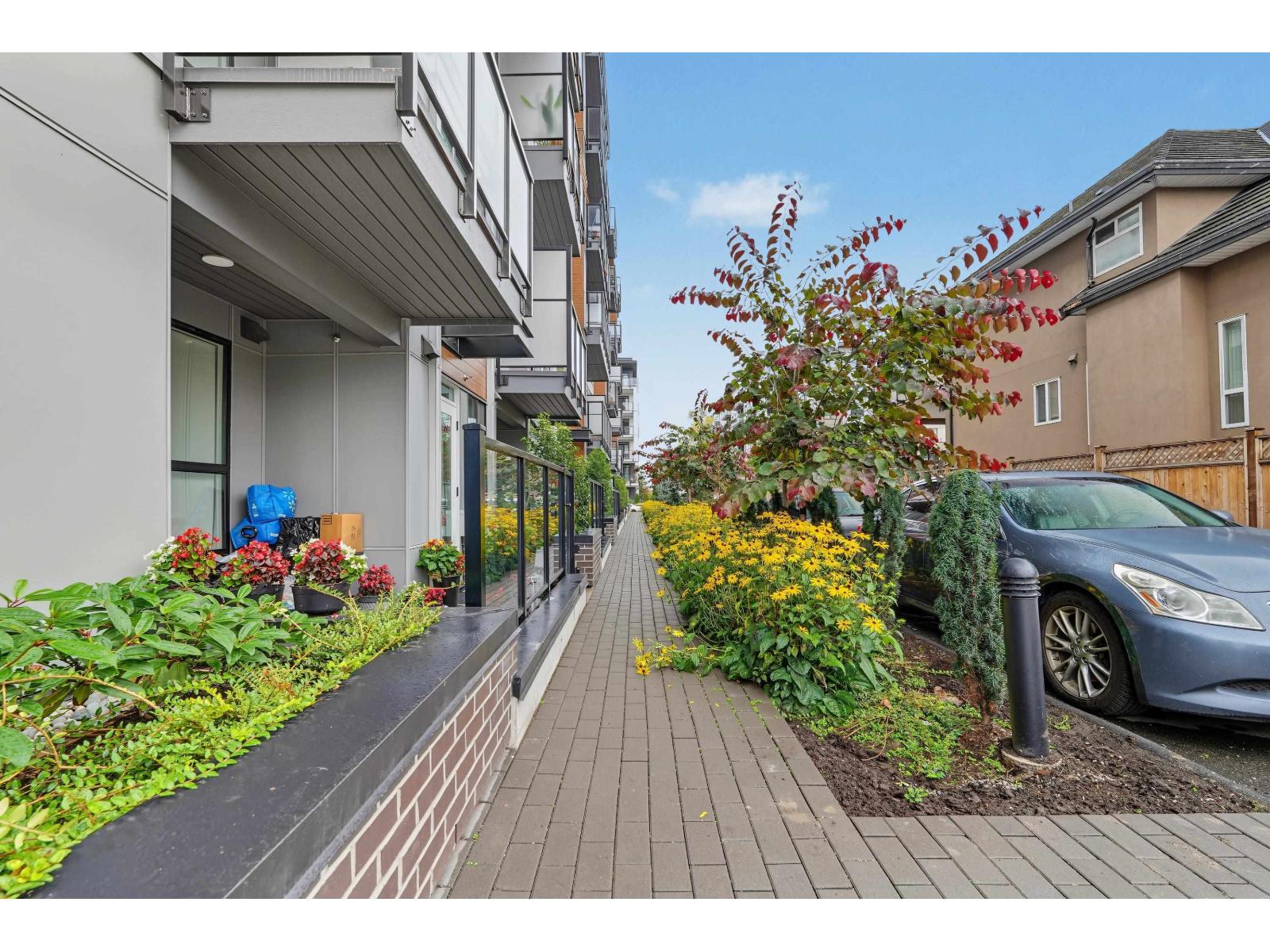 602 13458 95 Avenue, Surrey, British Columbia  V3V 0H1 - Photo 2 - R3172276