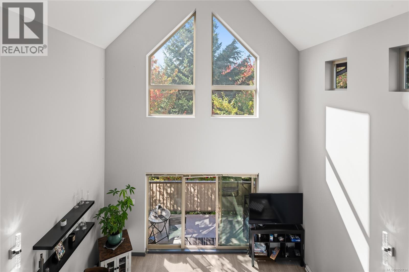 76 1406 Jingle Pot Rd