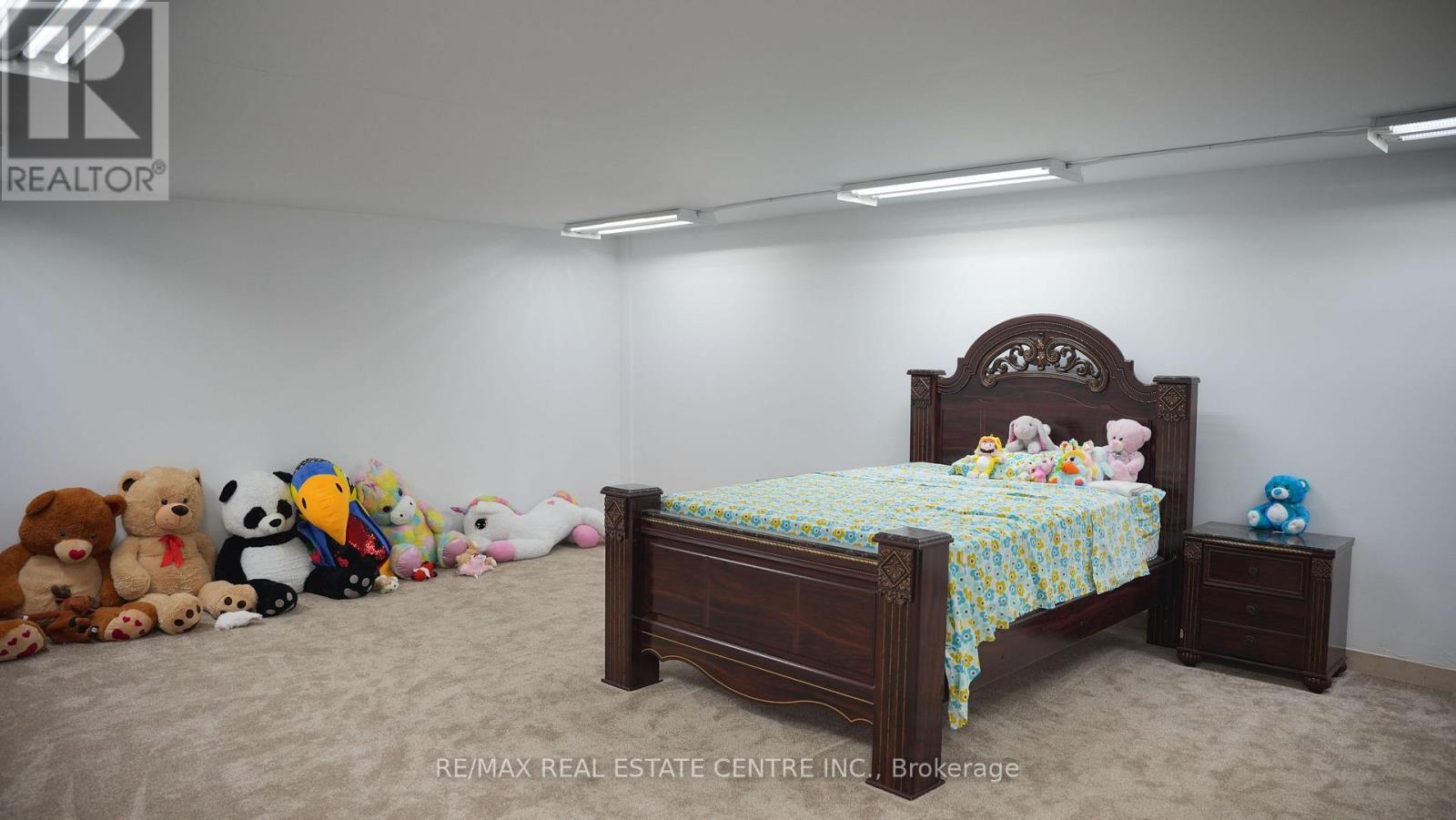7208 Airport Road, Mississauga, Ontario  L4T 1E9 - Photo 27 - W13708722