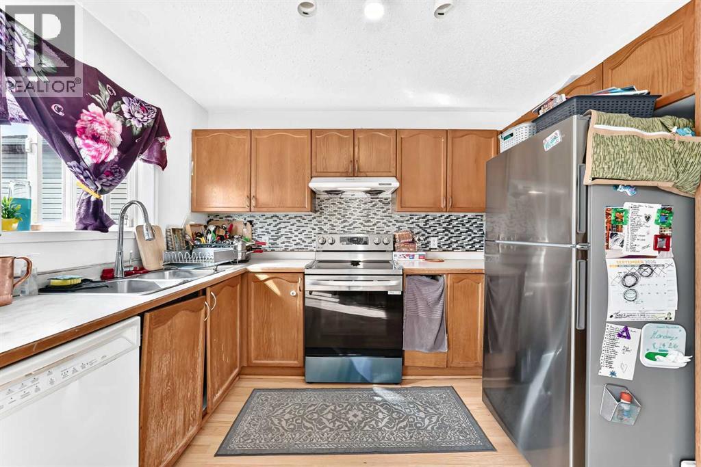21 MARTIN CROSSING Link NE
