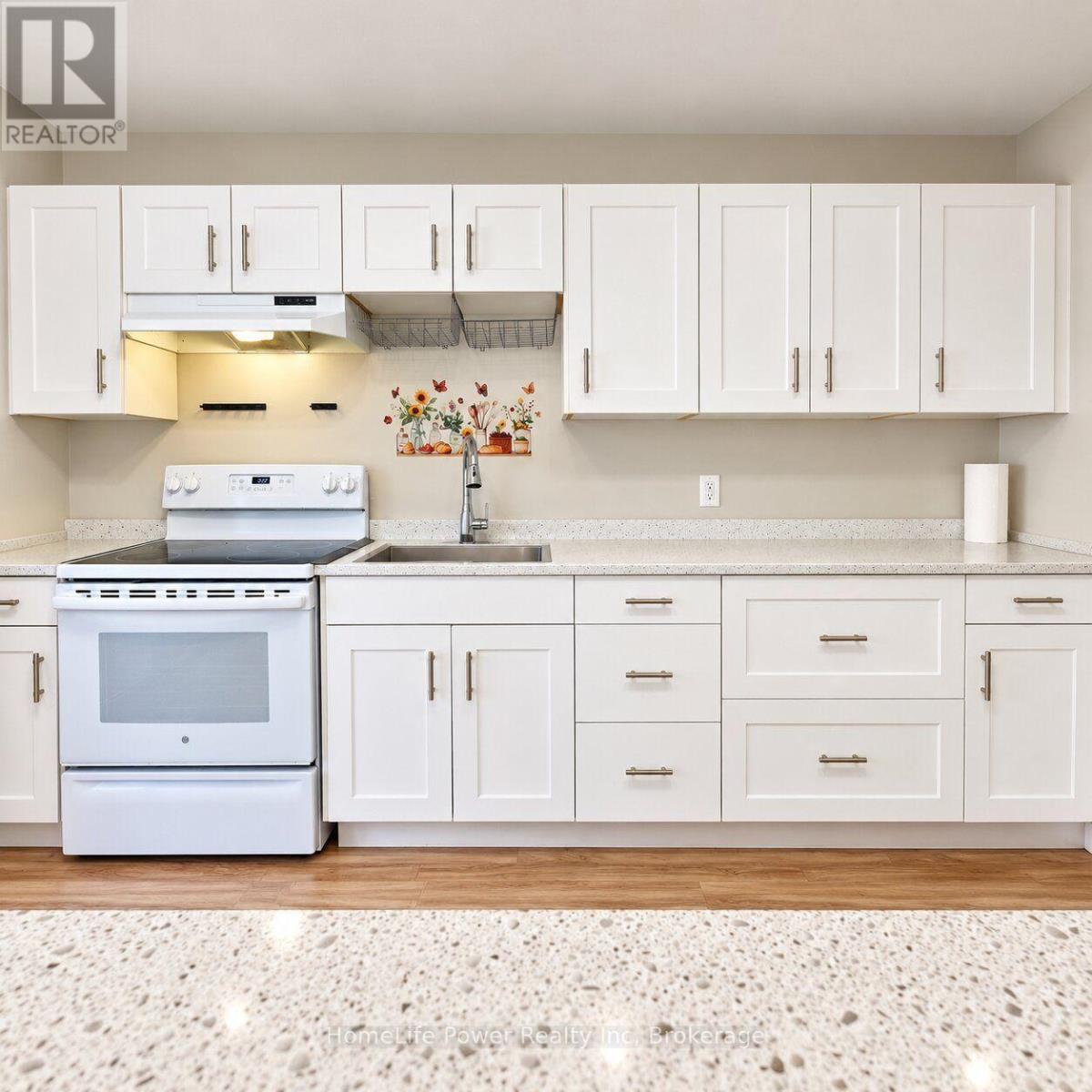 2 - 112 Heiman Street, Kitchener, Ontario  N2M 3L6 - Photo 6 - X13874352