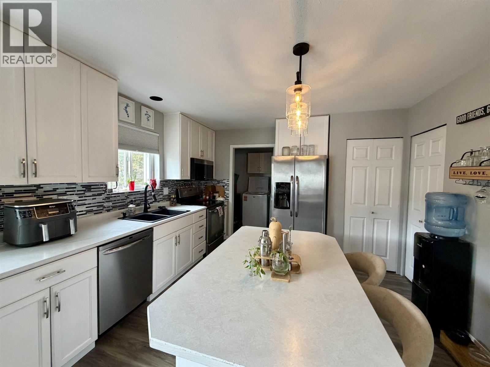 3 25 WESTRIDGE DRIVE