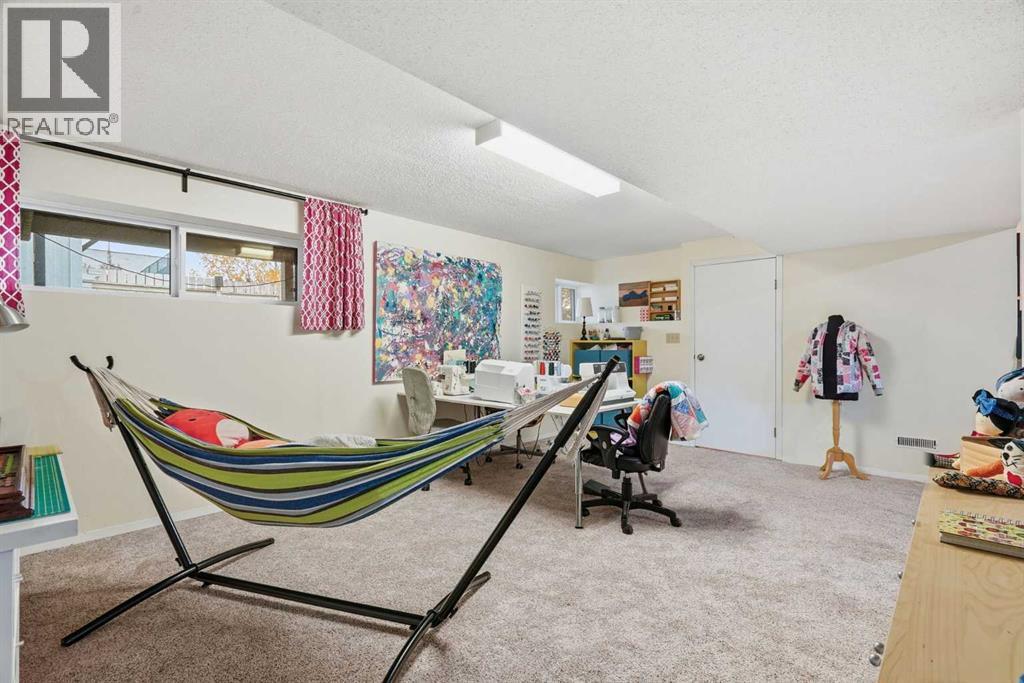 16 Robinson Drive