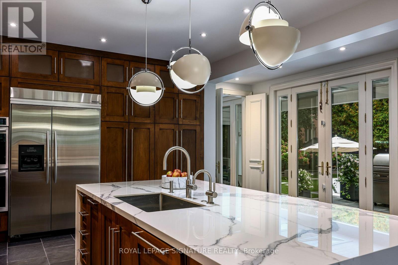 6 Vernham Avenue, Toronto, Ontario  M2L 2B2 - Photo 16 - C13874468