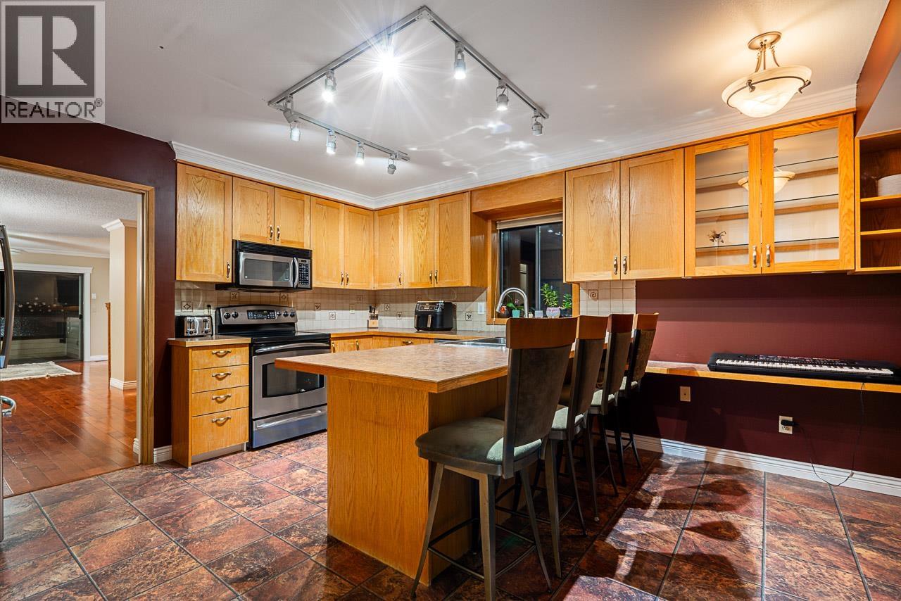 949 Lynwood Avenue, Port Coquitlam, British Columbia  V3B 6J7 - Photo 4 - R3173528