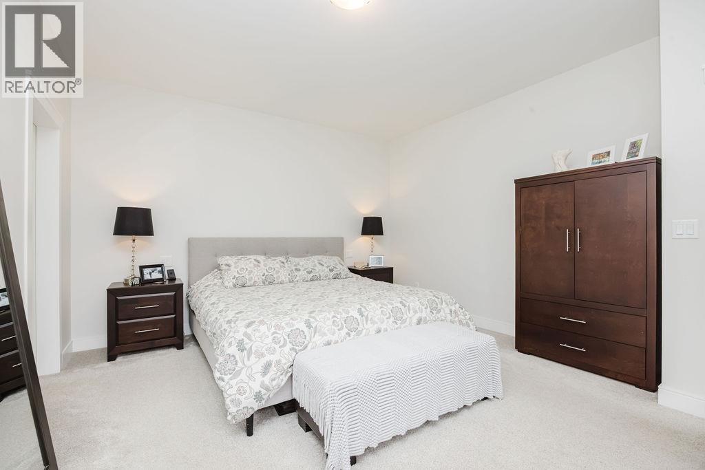 420 Solaz Place, Gibsons, British Columbia  V0N 1V5 - Photo 17 - R3173529