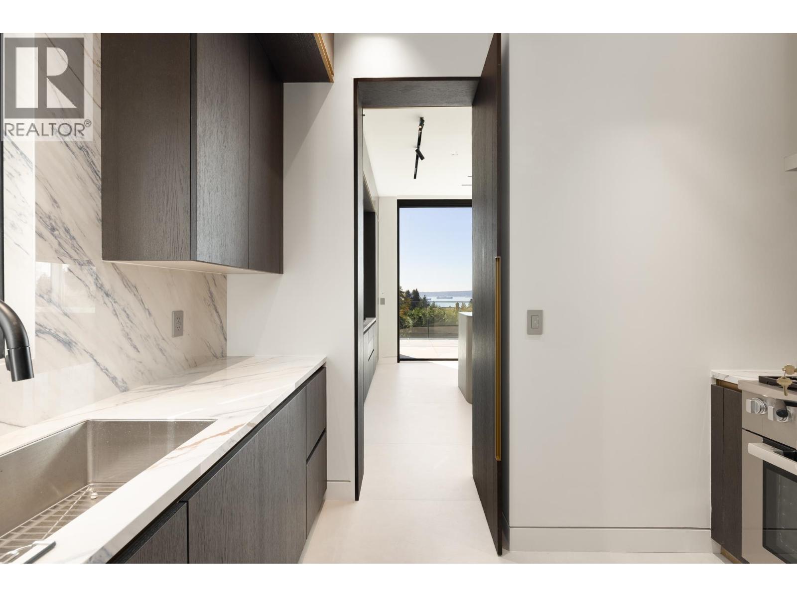 2484 Ottawa Avenue, West Vancouver, British Columbia  V7V 2T1 - Photo 12 - R3173583