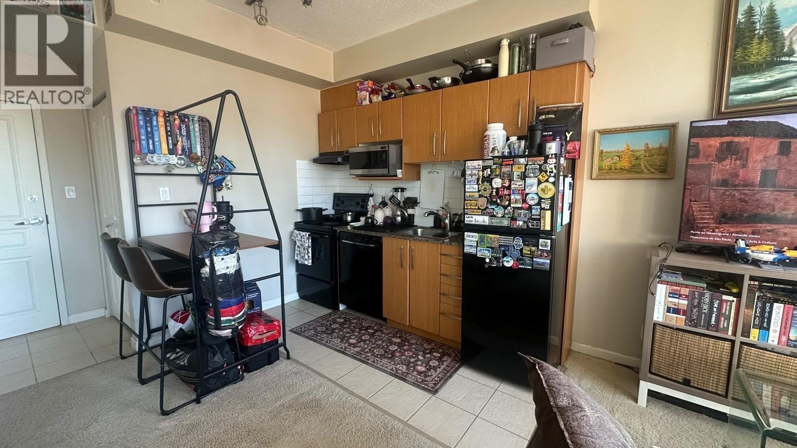 602 9298 University Crescent, Burnaby, British Columbia  V5A 4X8 - Photo 3 - R3173573