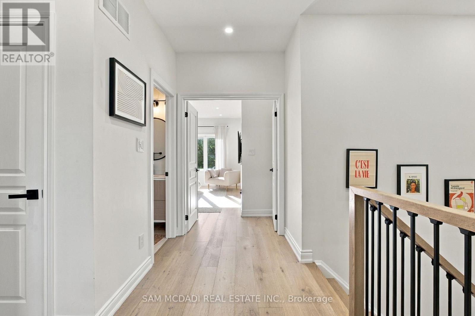 25 Premium Way, Mississauga, Ontario  L5B 1A1 - Photo 27 - W13874412
