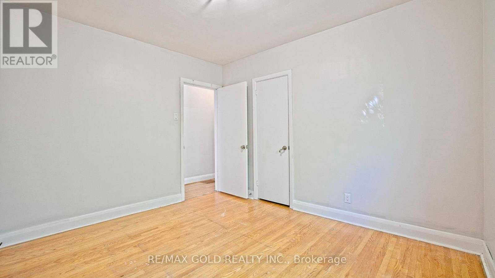 11 Pine Avenue N, Mississauga, Ontario  L5H 2P7 - Photo 20 - W13874442