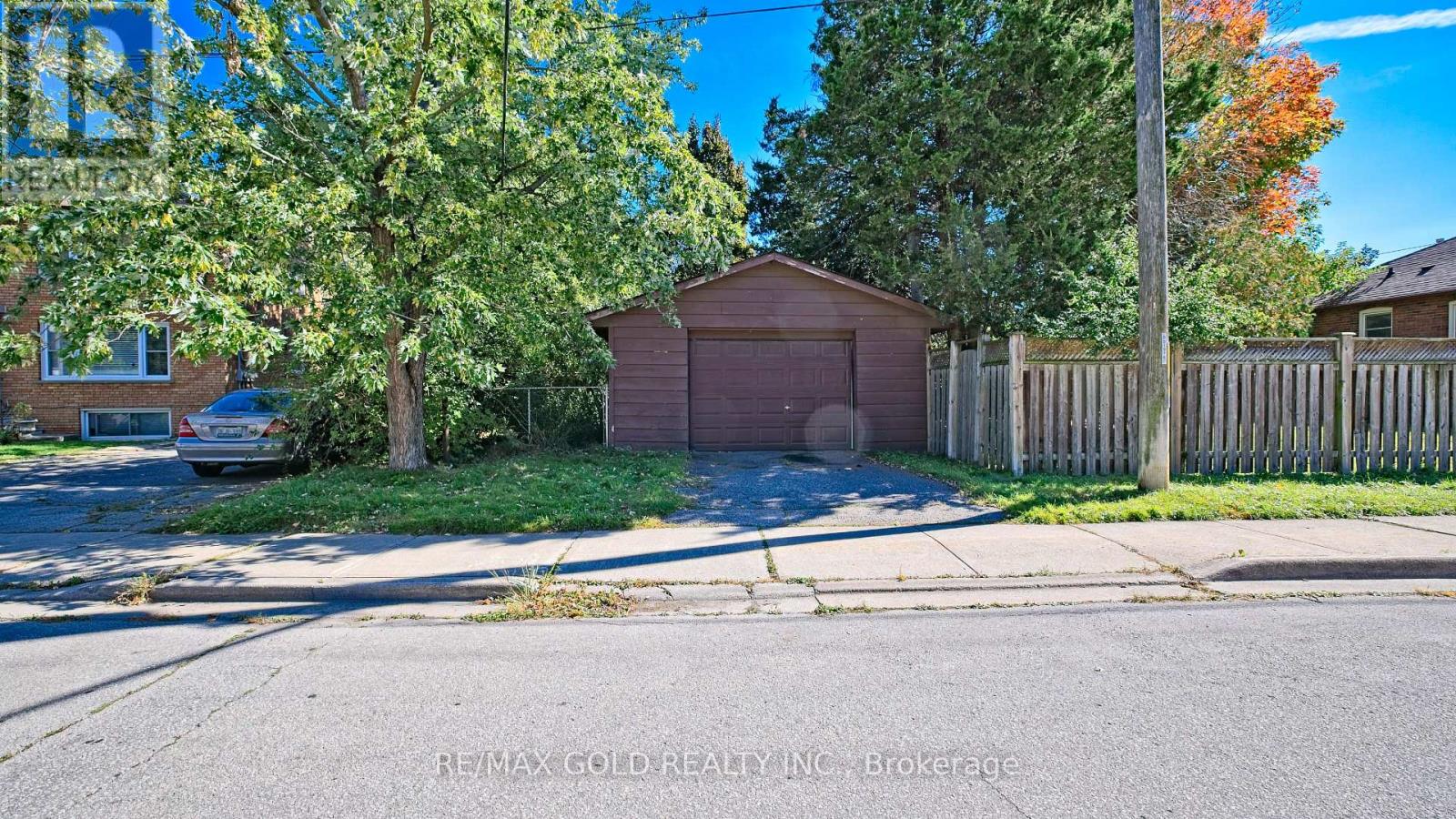 11 Pine Avenue N, Mississauga, Ontario  L5H 2P7 - Photo 27 - W13874442