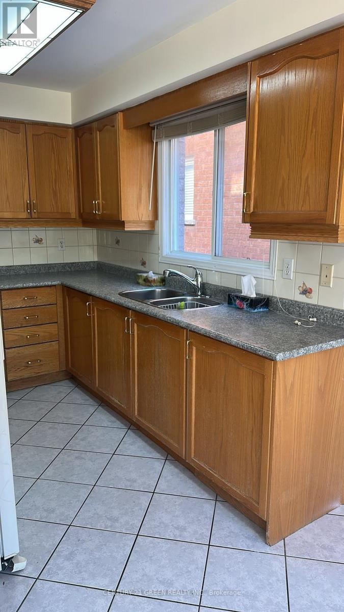 507 Wildgrass Road, Mississauga, Ontario  L5B 4H8 - Photo 7 - W13874458