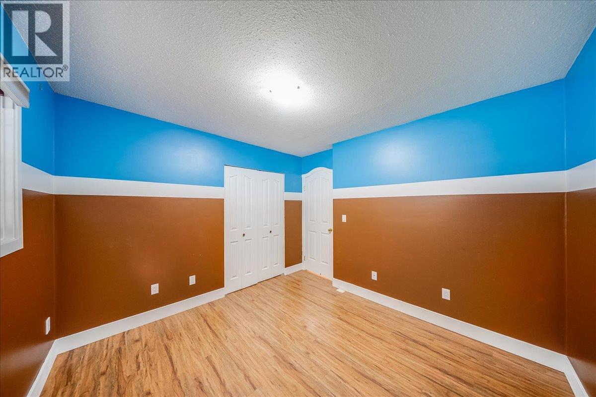2421 12th Avenue, Castlegar, British Columbia  V1N 4A9 - Photo 16 - 10402949