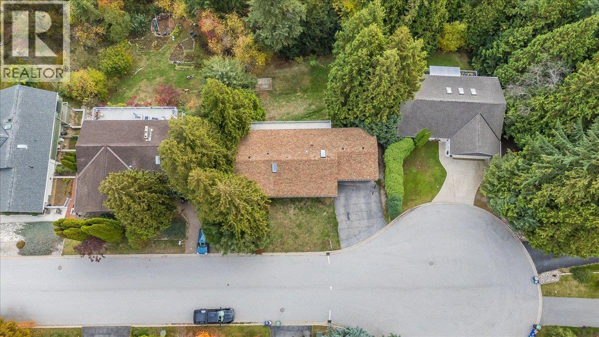 2421 12th Avenue, Castlegar, British Columbia  V1N 4A9 - Photo 40 - 10402949