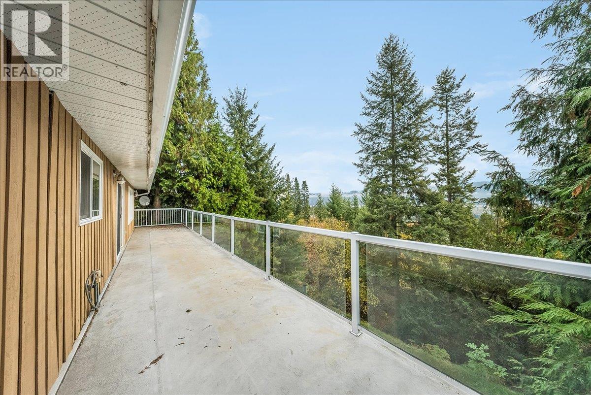 2421 12th Avenue, Castlegar, British Columbia  V1N 4A9 - Photo 22 - 10402949
