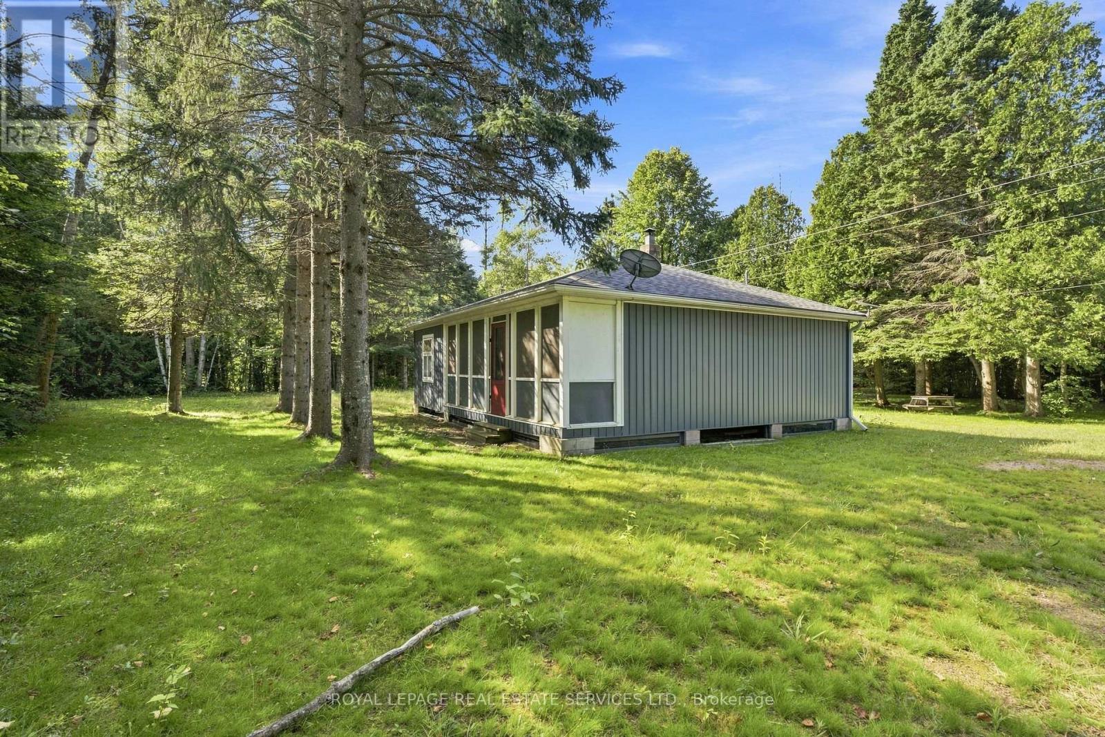 287 Huron Road, South Bruce Peninsula, Ontario  N0H 2T0 - Photo 2 - X13874400
