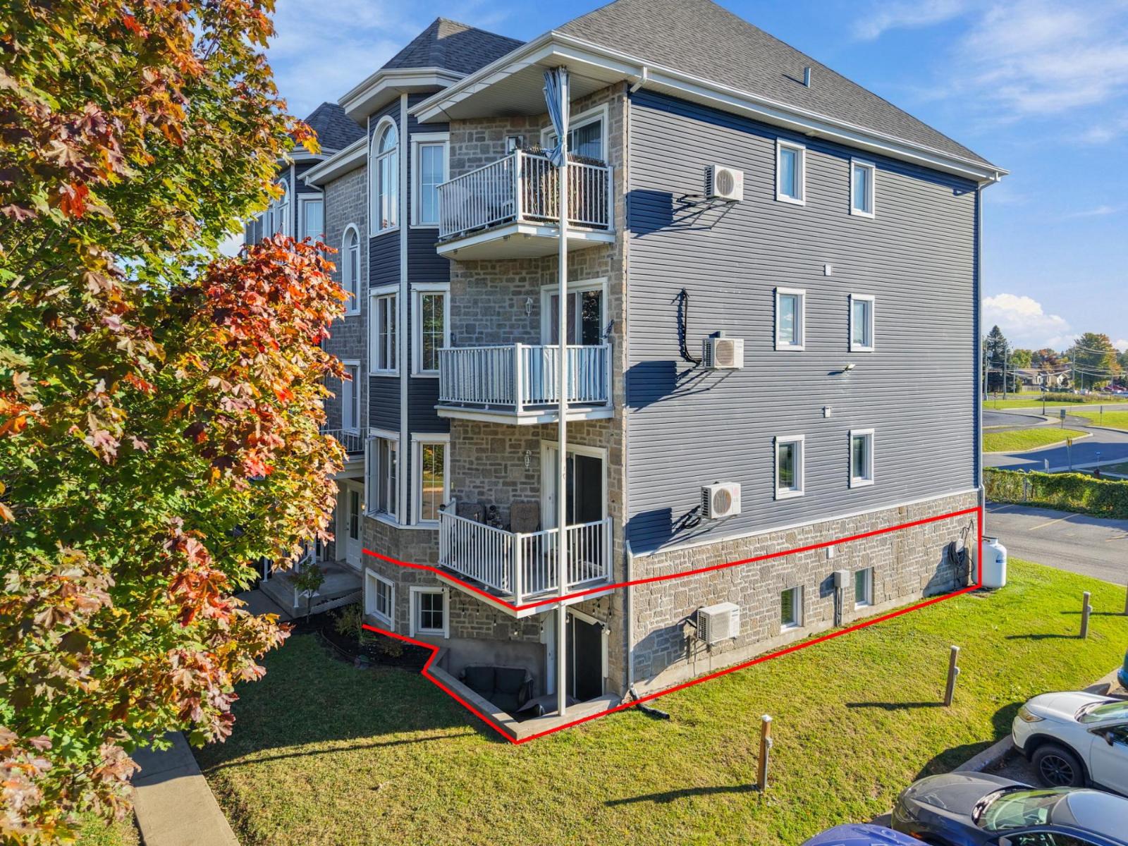 1 Crois. de Cambrai|#2 Châteauguay Quebec Canada J6K5H3 1